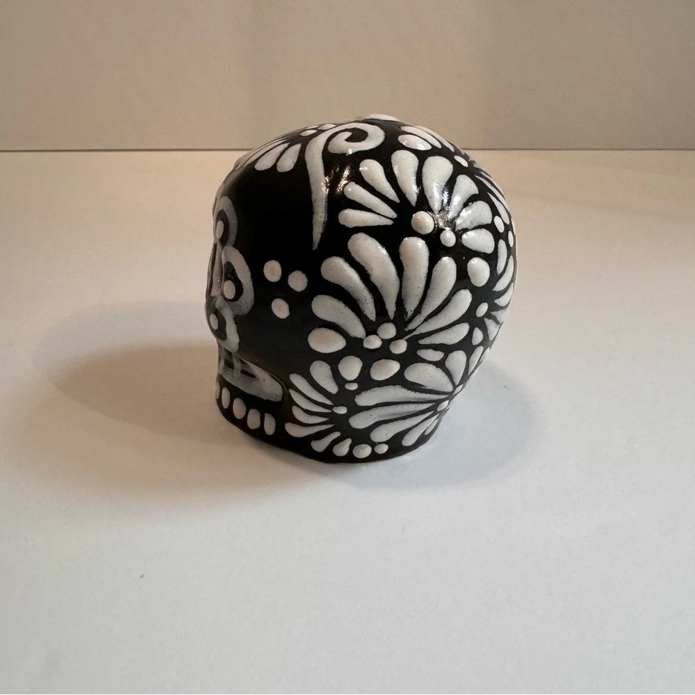 Talavera Salazar Calavera Skull 3.5” Ceramic Black White NWOT